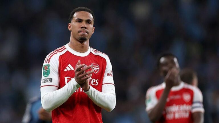 gabierl-magalhaes-hau-ve-cua-arsenal