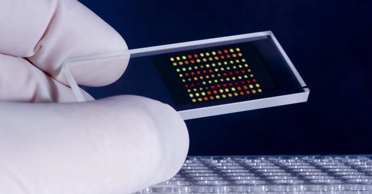 giai-ma-cong-nghe-chip-sinh-hoc-la-gi-098