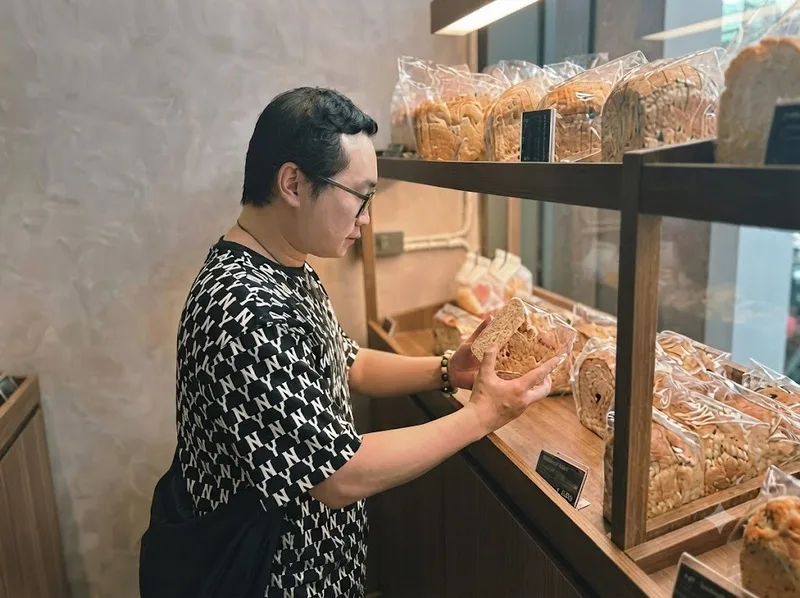 Một số người cần chú ý loại bánh và khẩu phần khi có nhu cầu dinh dưỡng đặc biệt.