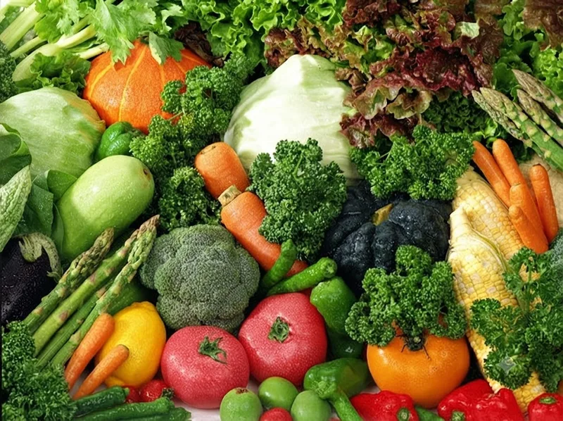 Một khẩu phần cà rốt vừa phải kết hợp cùng nhiều loại rau củ khác giúp thực đơn đa dạng và cân bằng dưỡng chất hơn.