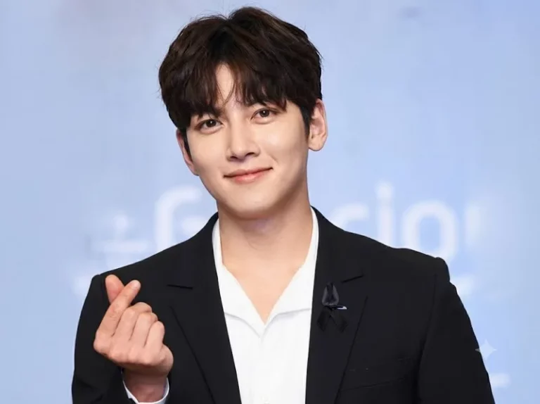 ji-chang-wook-co-vo-chua-su-that-doi-tu-va-lich-trinh-moi